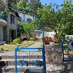 Alp Ξενοδοχείο